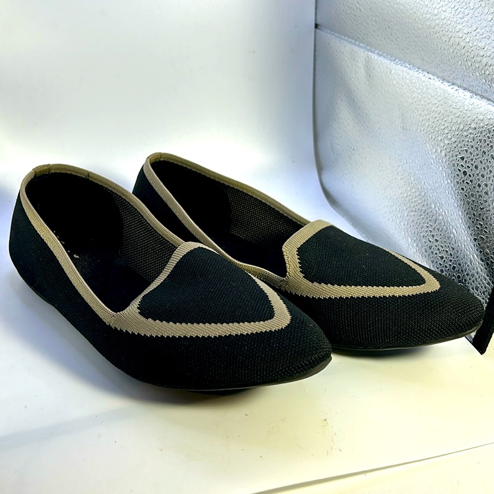 Birdies women’s slip on shoes size 9 in great condition